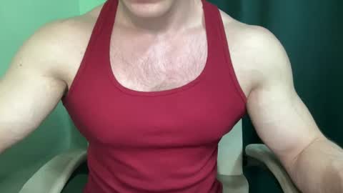 Snapshot of mrbiceps_23 chatting on January 25, 7:18 pm Mrbiceps23 online show from January 25, 7:18 pm