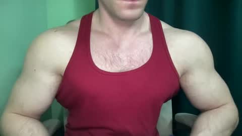 Snapshot of mrbiceps_23 chatting on February 9, 2:07 pm Mrbiceps23 online show from February 9, 2:07 pm