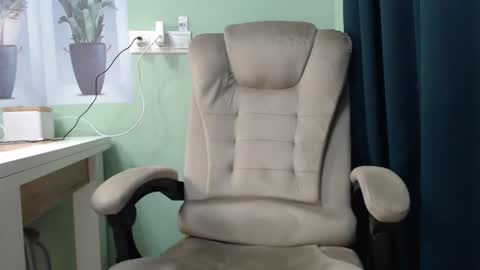 Snapshot of mrbiceps_23 chatting on February 19, 8:41 pm Mrbiceps23 online show from February 19, 8:41 pm