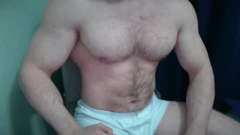 Snapshot of mrbiceps_23 chatting on November 17, 4:13 pm Mrbiceps23 online show from November 17, 4:13 pm