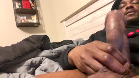 Snapshot of mrbigj92 chatting on February 9, 3:32 am mrbigj92 online show from February 9, 3:32 am