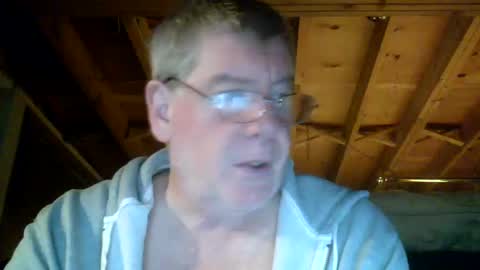 Snapshot of mrblade666 chatting on December 28, 12:03 pm mrblade666 online show from December 28, 12:03 pm