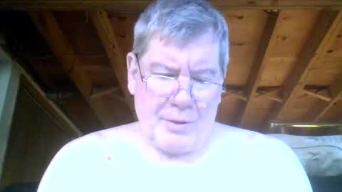 Snapshot of mrblade666 chatting on January 12, 2:52 pm mrblade666 online show from January 12, 2:52 pm