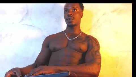 Snapshot of mrbyronstallion chatting on September 29, 5:29 pm byron online show from September 29, 5:29 pm