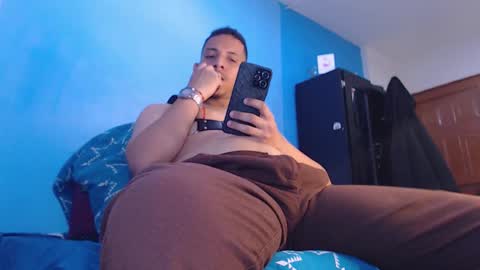 Christtofer online show from December 15, 8:46 pm