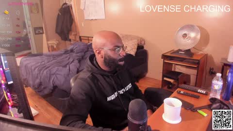 Snapshot of mrchuckdailyxxx chatting on December 5, 5:15 am Chuck Daily online show from December 5, 5:15 am