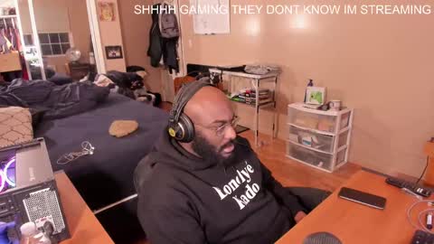 Snapshot of mrchuckdailyxxx chatting on February 11, 11:22 pm Chuck Daily online show from February 11, 11:22 pm