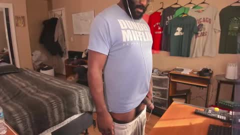 Snapshot of mrchuckdailyxxx chatting on October 19, 2:07 pm Chuck Daily online show from October 19, 2:07 pm