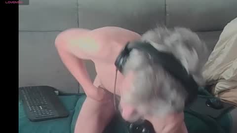 Snapshot of mreurope69 chatting on November 6, 11:22 am I am Hardy online show from November 6, 11:22 am