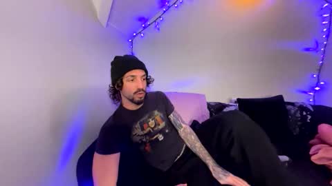 Snapshot of mrfanceypants chatting on November 6, 5:52 am mrfanceypants online show from November 6, 5:52 am