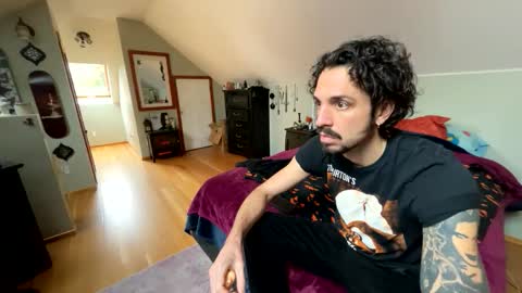 Snapshot of mrfanceypants chatting on November 18, 7:51 pm mrfanceypants online show from November 18, 7:51 pm