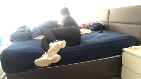 Snapshot of mrhandsomelovee chatting on February 21, 9:24 am Nikola online show from February 21, 9:24 am