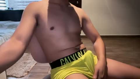 Snapshot of mrheartsoul chatting on September 10, 10:21 pm MrHeart online show from September 10, 10:21 pm