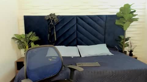 Snapshot of mrjustin_ chatting on October 30, 9:04 pm mrjustin_ online show from October 30, 9:04 pm