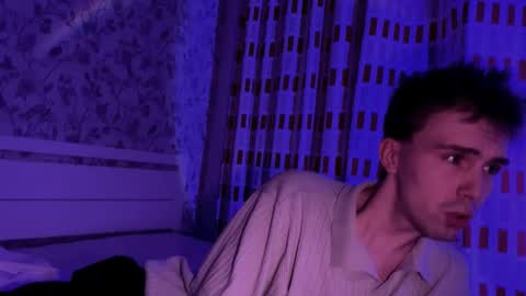 Snapshot of mrkallin chatting on March 1, 7:05 pm mrkallin online show from March 1, 7:05 pm