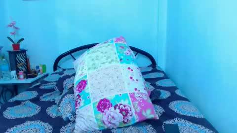 mrladybunnycock online show from February 3, 2:53 am