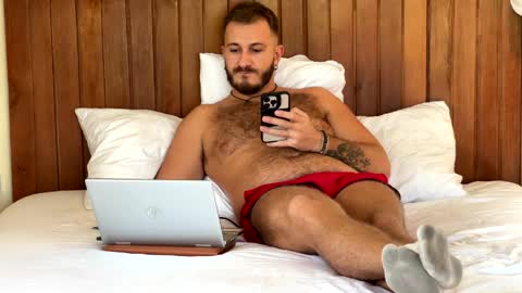 Snapshot of mrmaxiy chatting on June 6, 7:46 am Max online show from June 6, 7:46 am