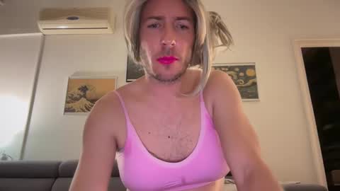 Snapshot of mrmooser42 chatting on December 22, 3:47 am TaleOfLaura online show from December 22, 3:47 am