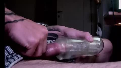 Snapshot of mrn0ice chatting on November 12, 5:57 pm MR NO ICE online show from November 12, 5:57 pm