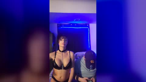Snapshot of mrniceguy_missbellaaa chatting on March 4, 4:07 am MrNiceGuyMissBellaaaxox online show from March 4, 4:07 am
