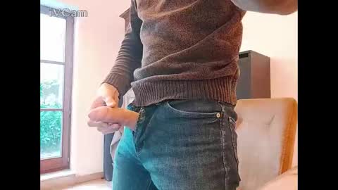 Snapshot of mrnobody6209 chatting on March 10, 4:57 pm mrnobody6209 online show from March 10, 4:57 pm