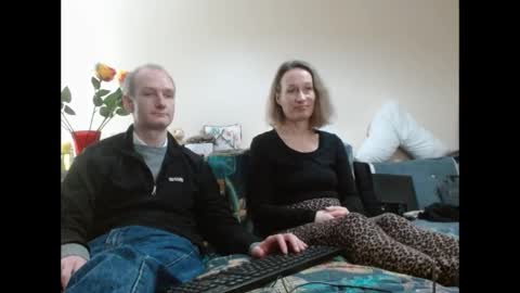 Snapshot of mrs_velvet_vixen_and_mr_stud chatting on December 3, 11:44 am Mrs Velvet Vixen online show from December 3, 11:44 am