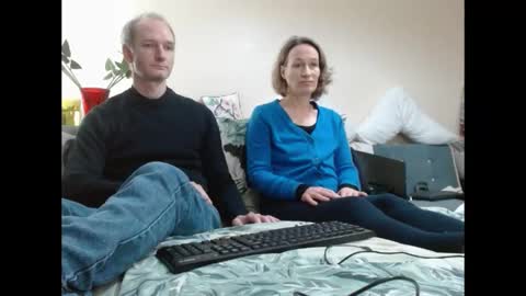 Snapshot of mrs_velvet_vixen_and_mr_stud chatting on January 10, 8:51 am Mrs Velvet Vixen online show from January 10, 8:51 am