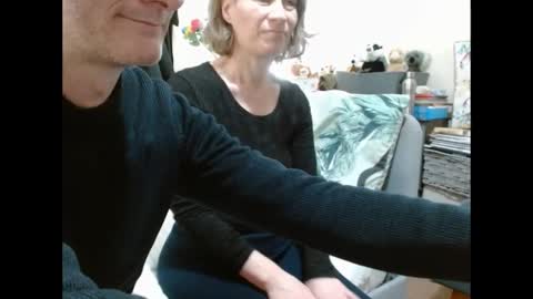 Snapshot of mrs_velvet_vixen_and_mr_stud chatting on January 10, 11:54 am Mrs Velvet Vixen online show from January 10, 11:54 am