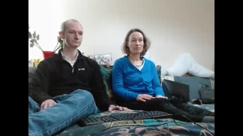 Snapshot of mrs_velvet_vixen_and_mr_stud chatting on January 31, 8:32 am Mrs Velvet Vixen online show from January 31, 8:32 am