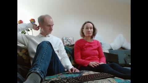 Snapshot of mrs_velvet_vixen_and_mr_stud chatting on February 4, 11:38 am Mrs Velvet Vixen online show from February 4, 11:38 am