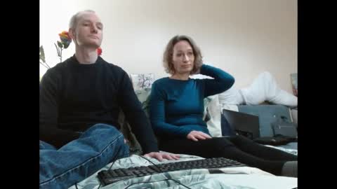 Snapshot of mrs_velvet_vixen_and_mr_stud chatting on February 5, 8:32 am Mrs Velvet Vixen online show from February 5, 8:32 am