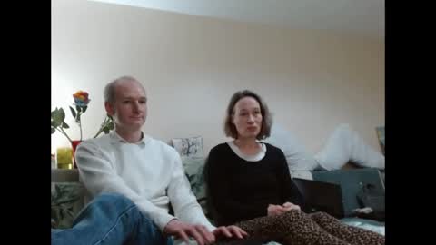 Snapshot of mrs_velvet_vixen_and_mr_stud chatting on February 6, 11:32 am Mrs Velvet Vixen online show from February 6, 11:32 am