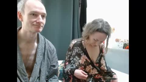 Snapshot of mrs_velvet_vixen_and_mr_stud chatting on February 13, 8:38 am Mrs Velvet Vixen online show from February 13, 8:38 am
