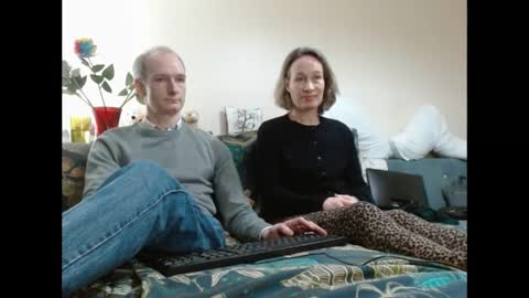 Snapshot of mrs_velvet_vixen_and_mr_stud chatting on February 26, 8:48 am Mrs Velvet Vixen online show from February 26, 8:48 am