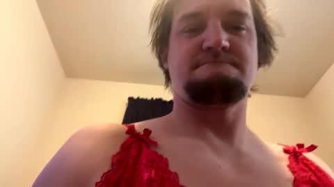 Snapshot of mrsissy812575 chatting on January 6, 7:02 pm mrsissy812575 online show from January 6, 7:02 pm