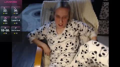 Snapshot of mrsluck chatting on January 5, 6:13 pm Sasha online show from January 5, 6:13 pm