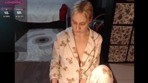 Snapshot of mrsluck chatting on March 1, 5:49 pm Sasha online show from March 1, 5:49 pm