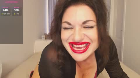 Snapshot of ms_afrodita chatting on October 5, 10:13 am Hi Im Anna PVT open 6 tk extratokens online show from October 5, 10:13 am