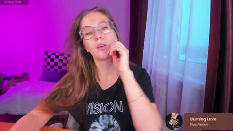 Snapshot of ms_allison chatting on December 23, 11:47 am Allison online show from December 23, 11:47 am