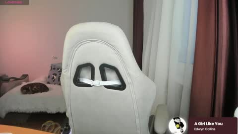 Snapshot of ms_allison chatting on January 13, 1:17 pm Allison online show from January 13, 1:17 pm