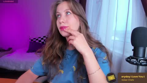 Snapshot of ms_allison chatting on February 1, 11:54 am Allison online show from February 1, 11:54 am