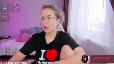 Snapshot of ms_allison chatting on February 25, 11:19 am Allison online show from February 25, 11:19 am