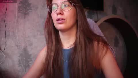 Snapshot of ms_allison chatting on November 23, 10:26 am Allison online show from November 23, 10:26 am