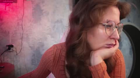 Snapshot of ms_allison chatting on December 16, 11:04 am Allison online show from December 16, 11:04 am