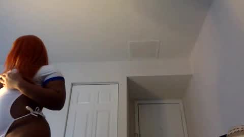 Snapshot of ms_bankz chatting on February 27, 10:54 pm ms_bankz online show from February 27, 10:54 pm