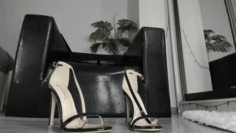 Goddess. Miss. Lady.  Queen. Madam Milady online show from February 25, 4:00 pm