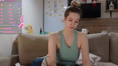 Snapshot of ms_foryou chatting on January 24, 6:14 pm Ms ForYOU online show from January 24, 6:14 pm