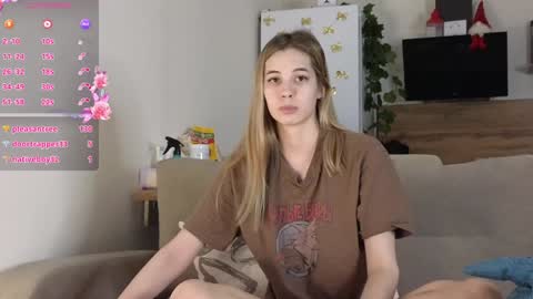 Snapshot of ms_foryou chatting on January 29, 7:15 am Ms ForYOU online show from January 29, 7:15 am