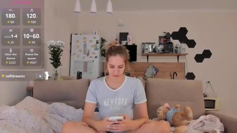 Snapshot of ms_foryou chatting on October 2, 3:52 pm Ms ForYOU online show from October 2, 3:52 pm