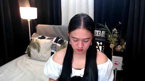 Snapshot of ms_grey4u chatting on October 30, 10:10 pm Ash online show from October 30, 10:10 pm